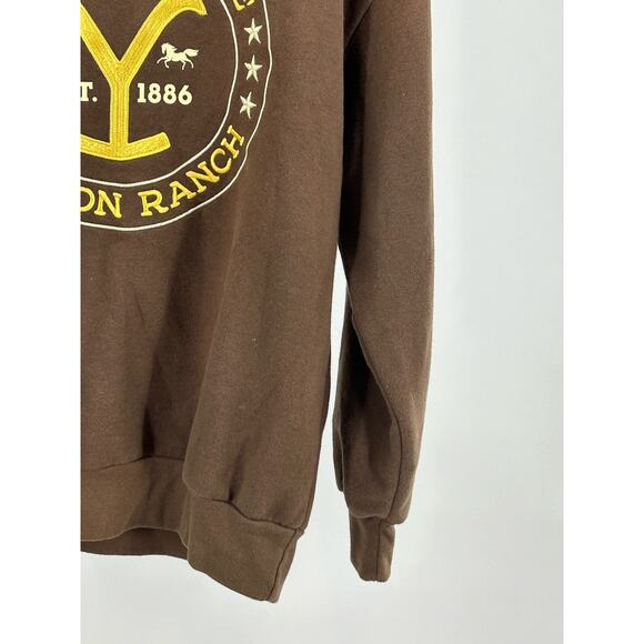 Yellowstone Dutton Ranch Unisex Medium Sweatshirt - Distressed - Picture 3 of 8